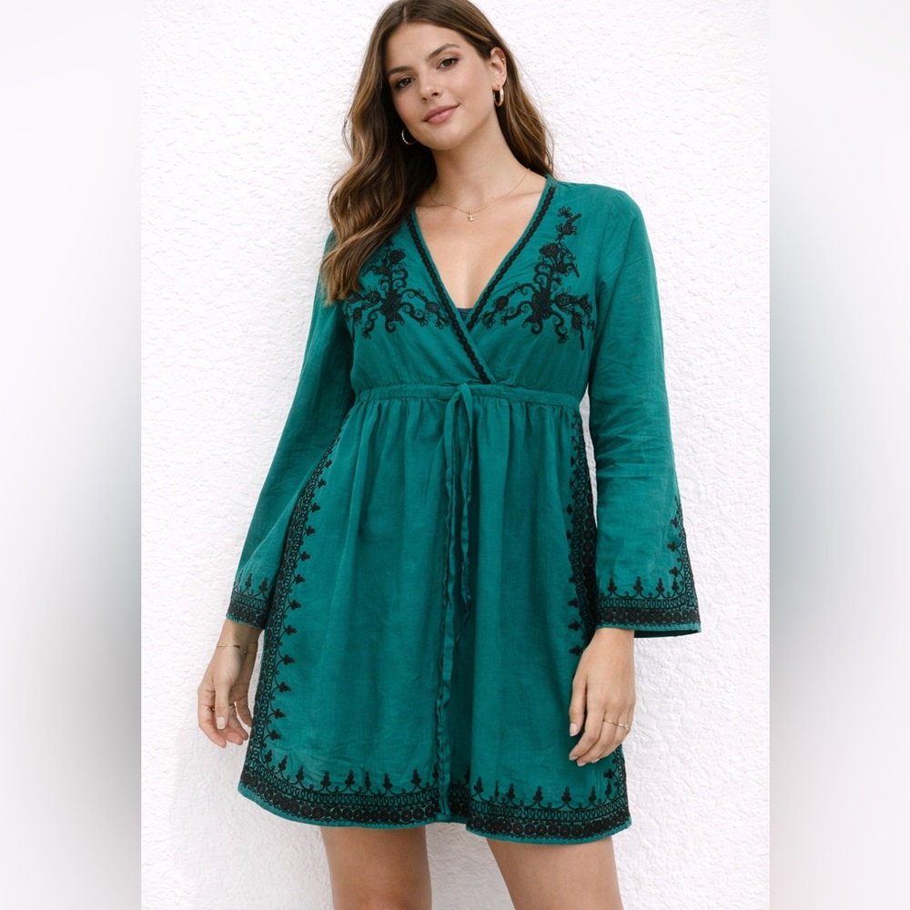 Lucky Brand Green Babydoll Dress with V-Neck and Bishop Sleeves S